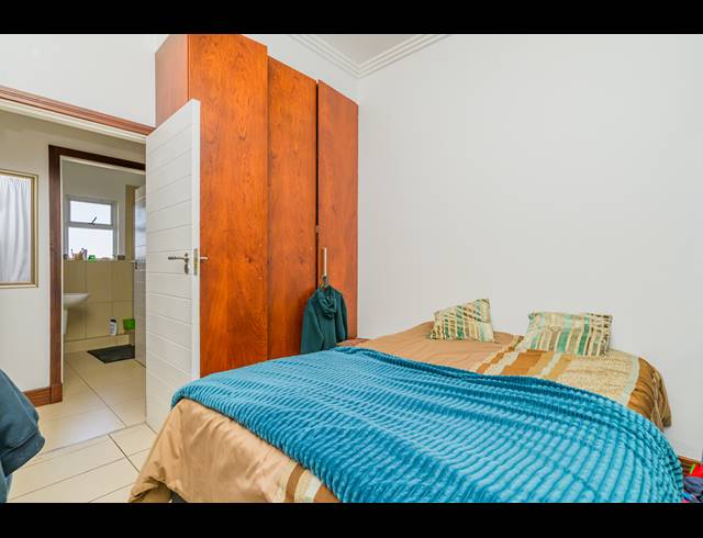 1 BEDROOM APARTMENT FOR SALE IN UMHLANGA RIDGE